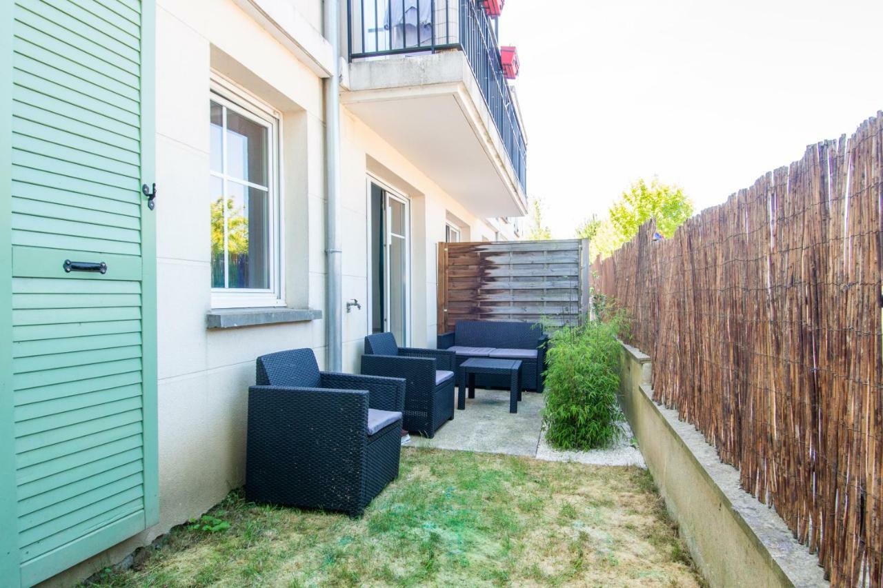 Water Color - Sdp Apartment Magny-le-Hongre Bagian luar foto
